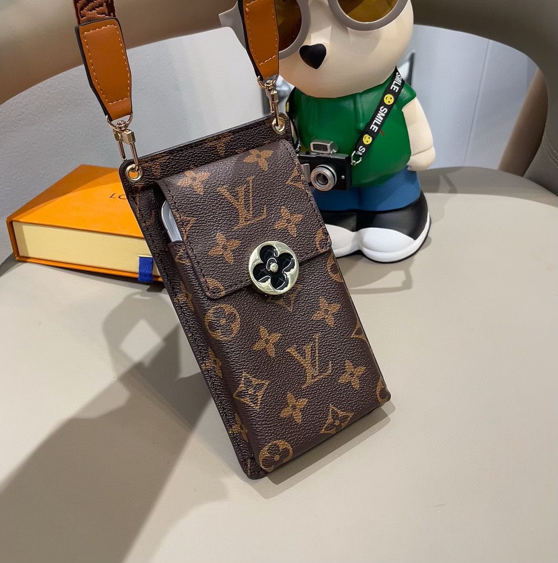 LV